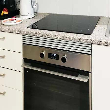 Sunday Lovers - Fb - 96 *