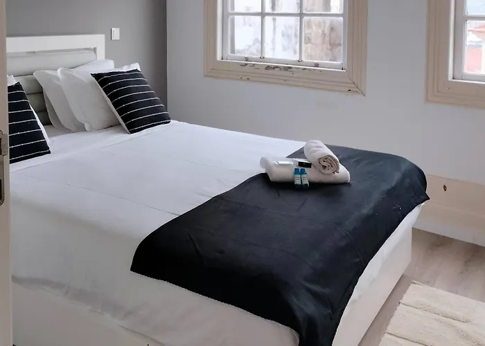 Sunday Lovers - Fb - 96 *