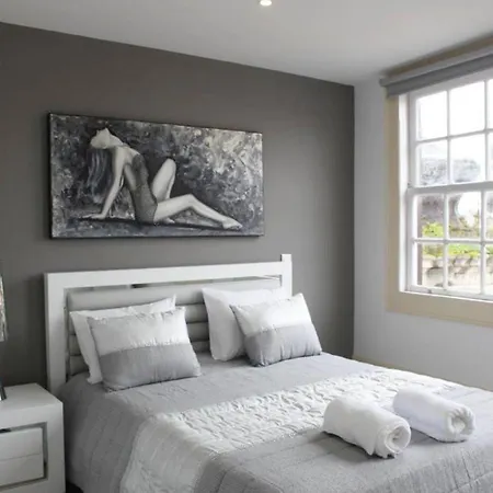 Sunday Lovers - Fb - 96 Apartment Coimbra