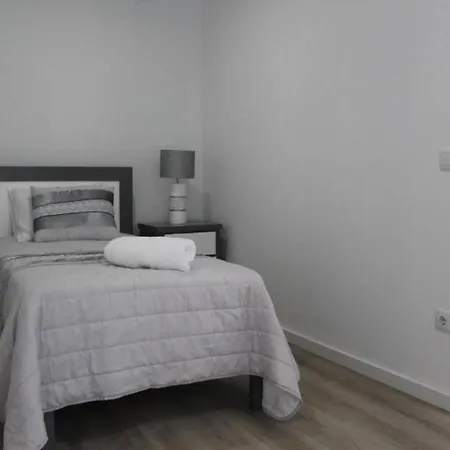 Sunday Lovers - Fb - 96 Coimbra