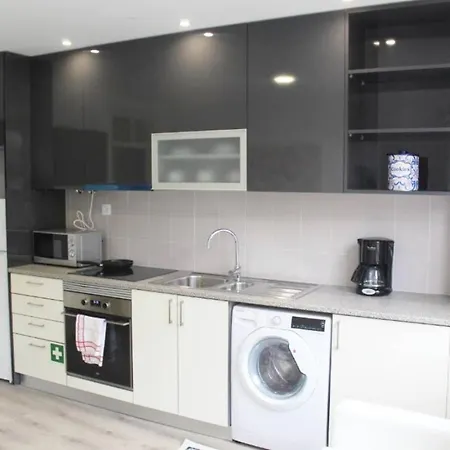 Sunday Lovers - Fb - 96 * Coimbra