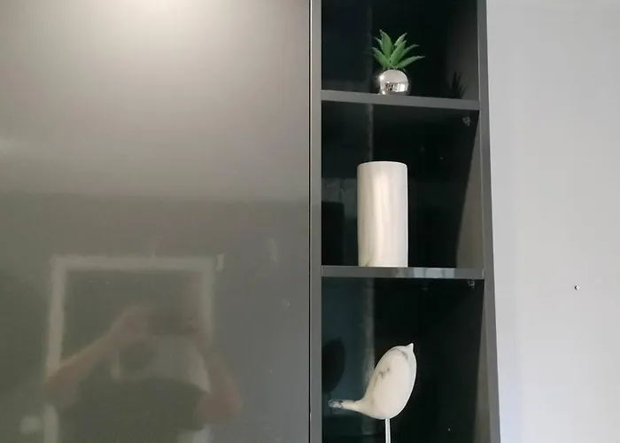 Sunday Lovers - Fb - 96 *