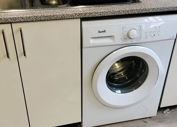 Sunday Lovers - Fb - 96 Coimbra