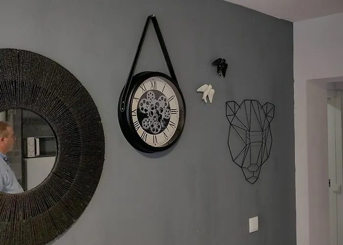 Sunday Lovers - Fb - 96